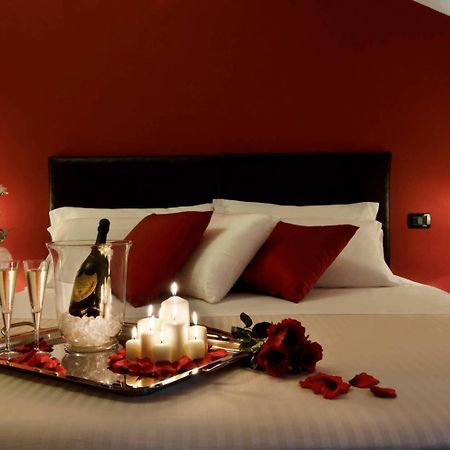 Albergo D'Italia Кивассо Экстерьер фото